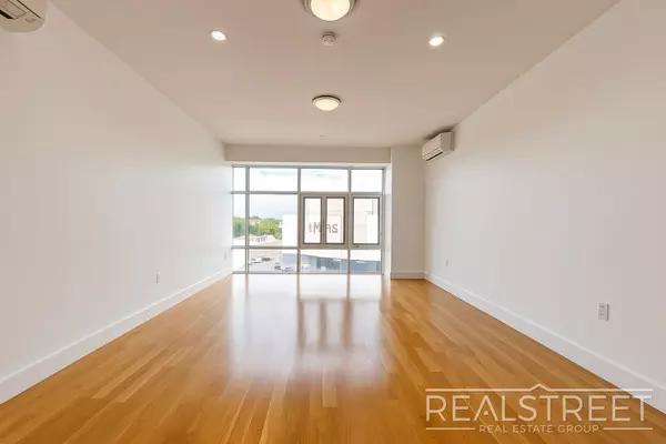 Studio Apartment for rent in Elmhurst - Queens, New York