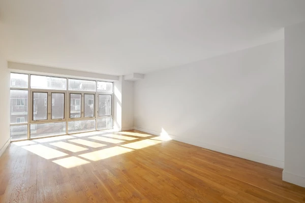 2 bedrooms apartment for rent in Elmhurst - Queens, New York