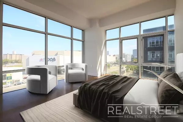 3 bedrooms apartment for rent in Elmhurst - Queens, New York