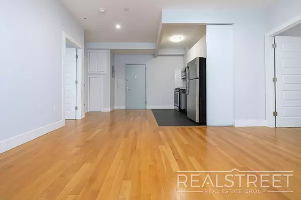 2 bedrooms apartment for rent in Elmhurst - Queens, New York