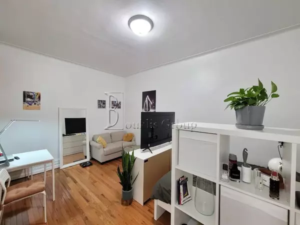 Studio Apartment for rent in Astoria - Queens, New York