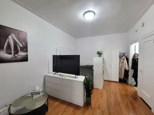 Studio Apartment for rent in Astoria - Queens, New York