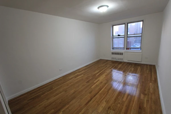 2 bedrooms apartment for rent in Flushing - Queens, New York