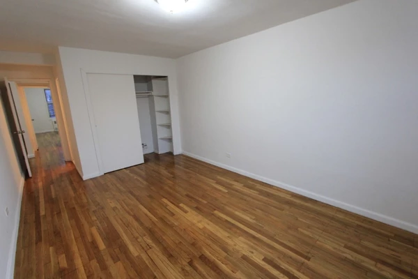 2 bedrooms apartment for rent in Flushing - Queens, New York