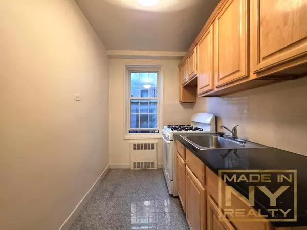 1 bedroom apartment for rent in Jamaica Hills - Queens, New York