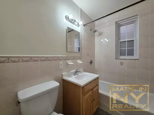 1 bedroom apartment for rent in Jamaica Hills - Queens, New York