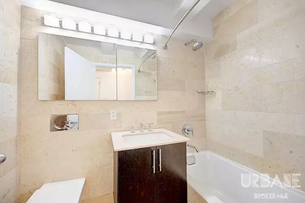 3 bedrooms apartment for rent in Upper West Side - Manhattan, New York