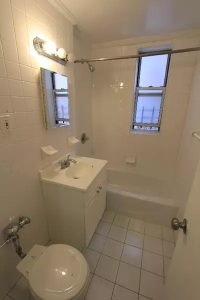 2 bedrooms apartment for rent in Forest Hills - Queens, New York