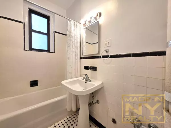 Studio Apartment for rent in Astoria - Queens, New York