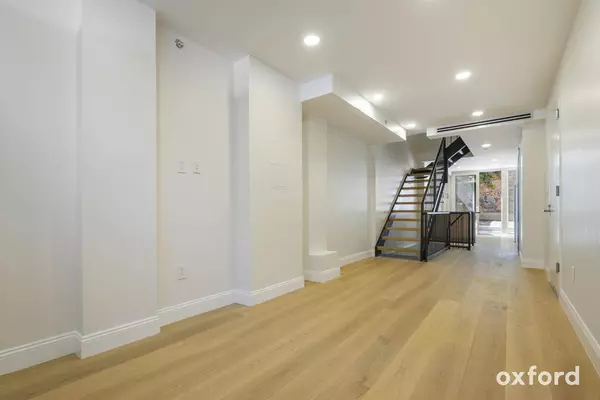 4 bedrooms apartment for rent in Midtown West - Manhattan, New York