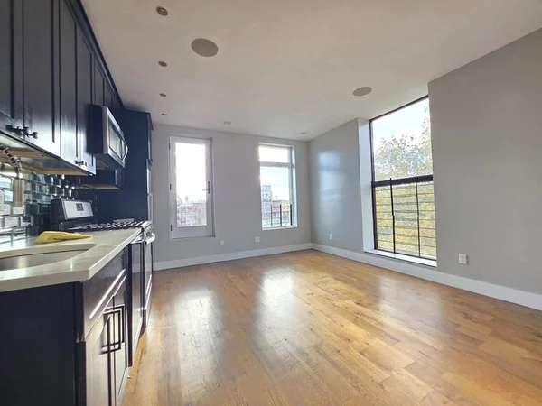 3 bedrooms apartment for rent in The Bronx - The Bronx, New York