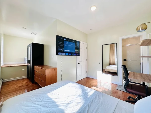 Coliving in LIC - Queens, New York