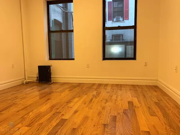2 bedrooms apartment for rent in Astoria - Queens, New York