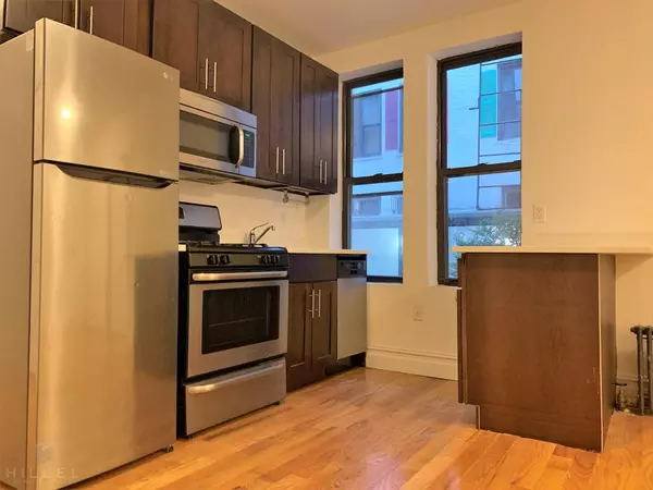 2 bedrooms apartment for rent in Astoria - Queens, New York