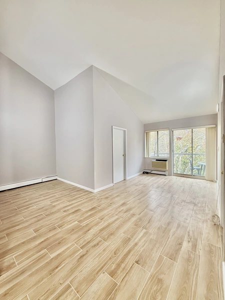 2 bedrooms apartment for rent in Forest Hills - Queens, New York