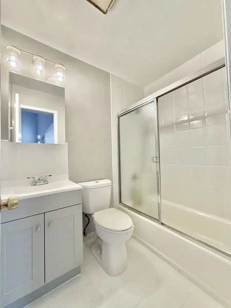 2 bedrooms apartment for rent in Forest Hills - Queens, New York