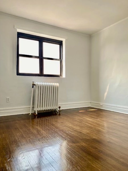 2 bedrooms apartment for rent in Pelham Bay - The Bronx, New York