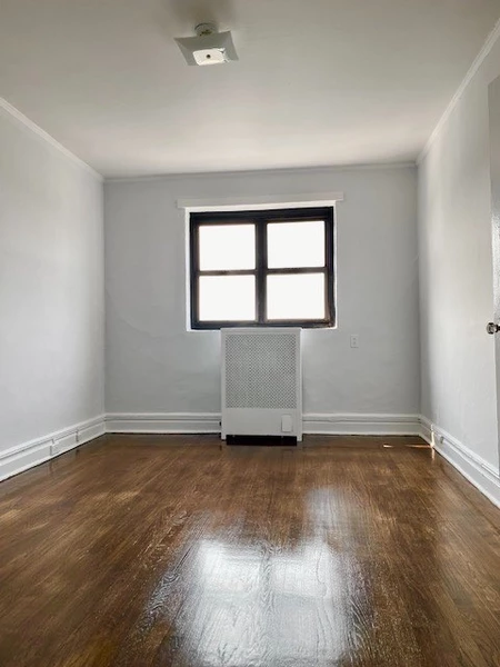 2 bedrooms apartment for rent in Pelham Bay - The Bronx, New York