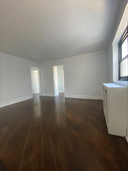 2 bedrooms apartment for rent in Pelham Bay - The Bronx, New York