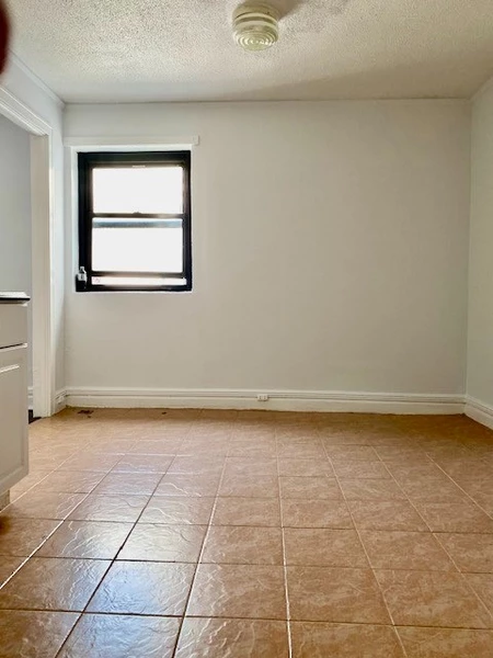 2 bedrooms apartment for rent in Pelham Bay - The Bronx, New York
