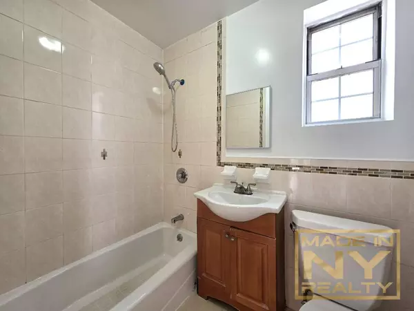 1 bedroom apartment for rent in Jamaica Hills - Queens, New York