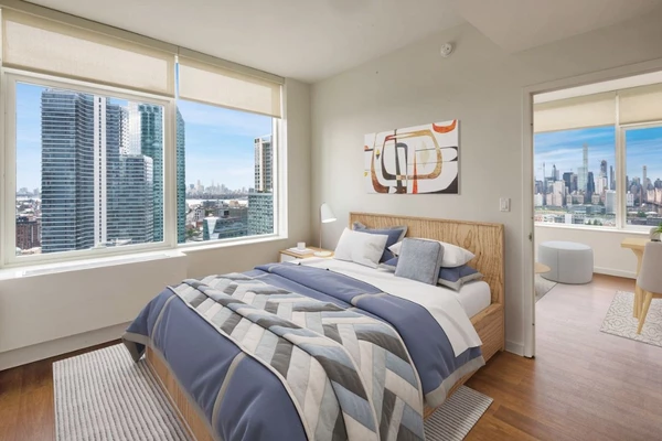 2 bedrooms apartment for rent in LIC - Queens, New York