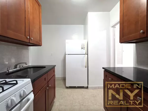 2 bedrooms apartment for rent in Rego Park - Queens, New York