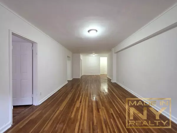 2 bedrooms apartment for rent in Rego Park - Queens, New York