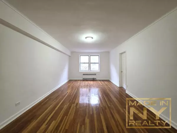 2 bedrooms apartment for rent in Rego Park - Queens, New York