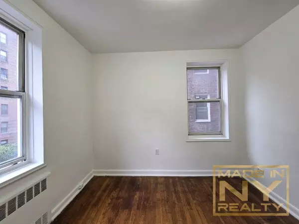 2 bedrooms apartment for rent in Rego Park - Queens, New York