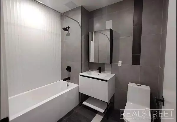 2 bedrooms apartment for rent in Flatbush Ditmas Park - Brooklyn, New York