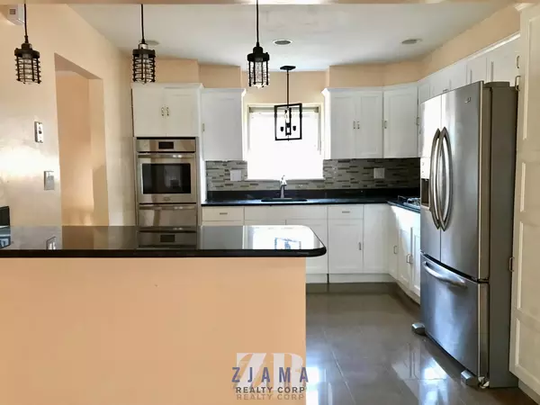 3 bedrooms apartment for rent in Flatlands - Brooklyn, New York