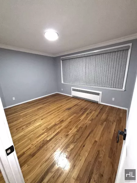 4 bedrooms apartment for rent in Marine Park - Brooklyn, New York