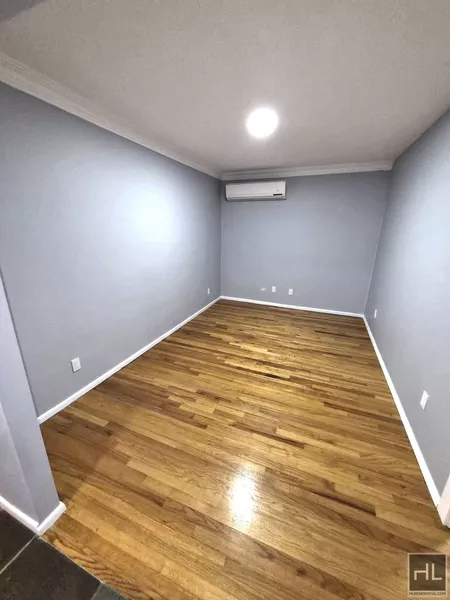 4 bedrooms apartment for rent in Marine Park - Brooklyn, New York