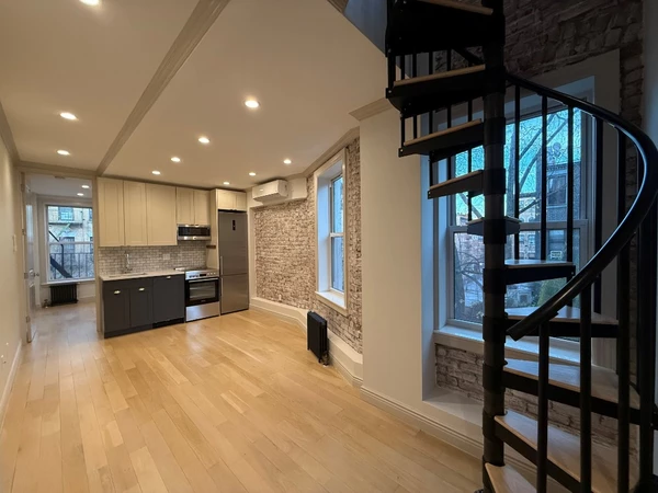 4 bedrooms apartment for rent in East Village - Manhattan, New York