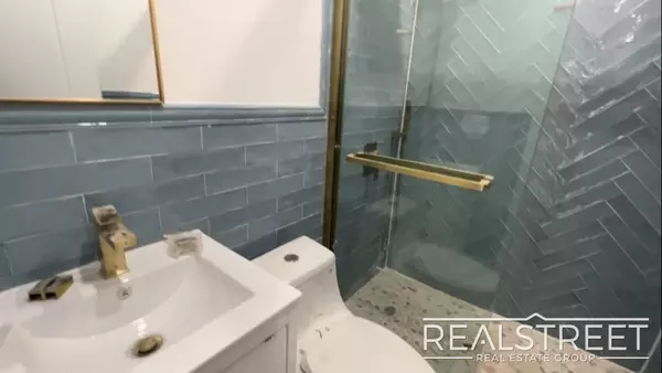 3 bedrooms apartment for rent in Downtown Brooklyn - Brooklyn, New York