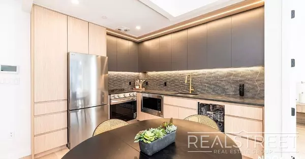 2 bedrooms apartment for rent in Downtown Brooklyn - Brooklyn, New York