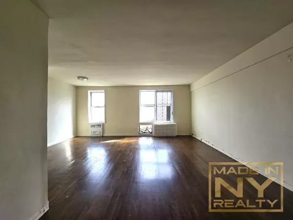 Studio Apartment for rent in Woodside - Queens, New York