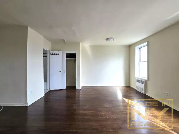 Studio Apartment for rent in Woodside - Queens, New York