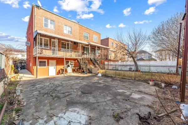 3 bedrooms apartment for rent in Flatlands - Brooklyn, New York