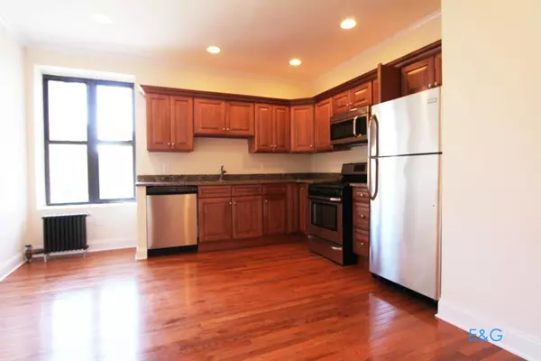 4 bedrooms apartment for rent in Washington Heights - Manhattan, New York