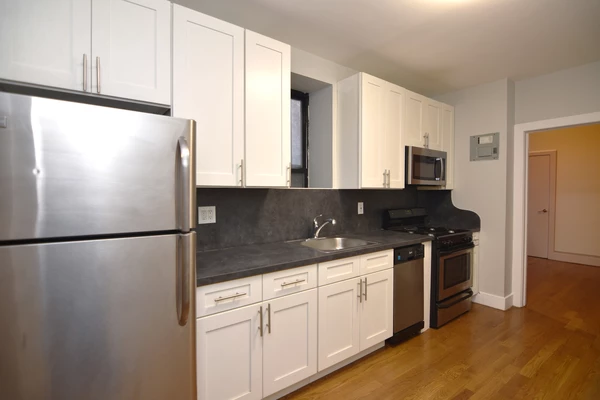 3 bedrooms apartment for rent in Washington Heights - Manhattan, New York