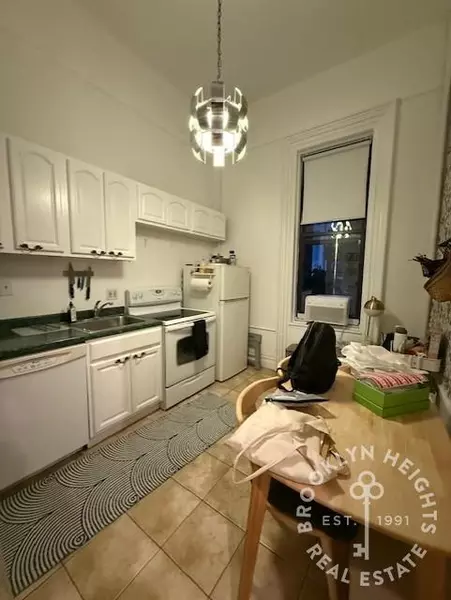Studio Apartment for rent in Brooklyn Heights - Brooklyn, New York