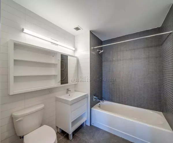 Studio Apartment for rent in Astoria - Queens, New York