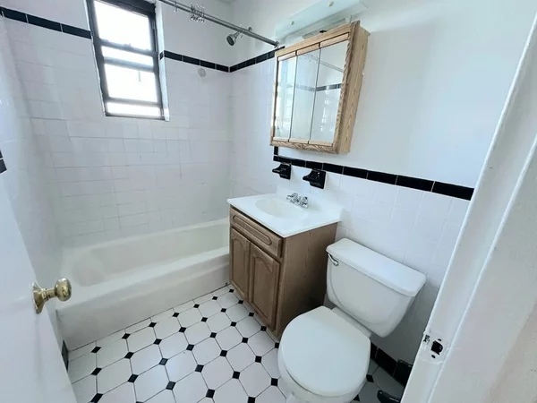 2 bedrooms apartment for rent in Throgs Neck - The Bronx, New York