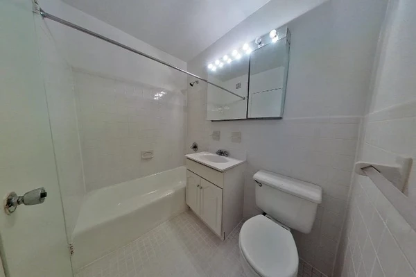 Studio Apartment for rent in Midtown West - Manhattan, New York