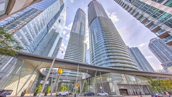 Coliving in Financial District TO - Downtown TO, Toronto