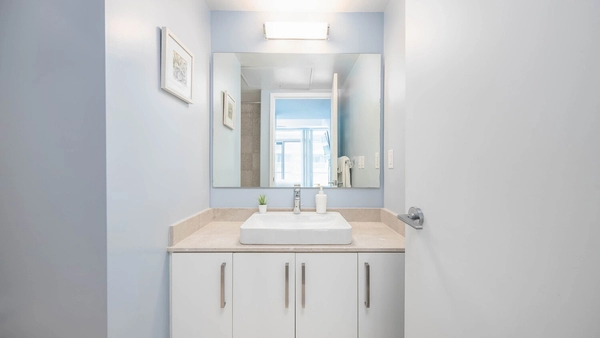 Coliving in Financial District TO - Downtown TO, Toronto