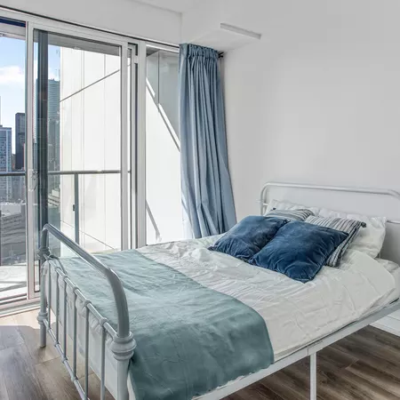 Coliving in Yonge-Bay Corridor - Downtown TO, Toronto