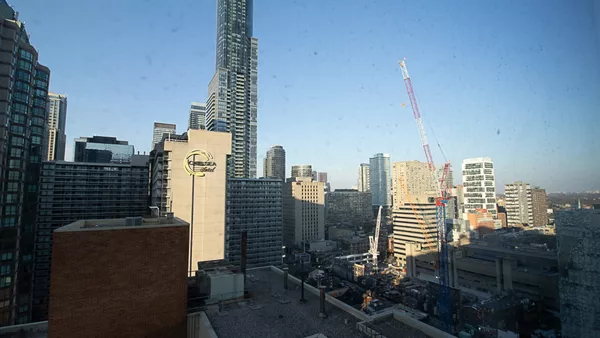 Coliving in Yonge-Bay Corridor - Downtown TO, Toronto